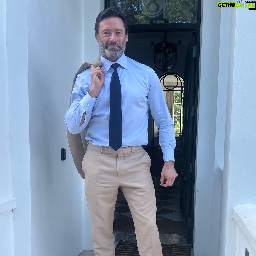 Hugh Jackman Instagram - I dreamt of this moment as a kid. Never believed it would happen. If I could go back in time, I’d tell that scrawny little kid … believe it! Beyond excited to be here. Thank you @surreycricket and @kiaovalevents for having us!