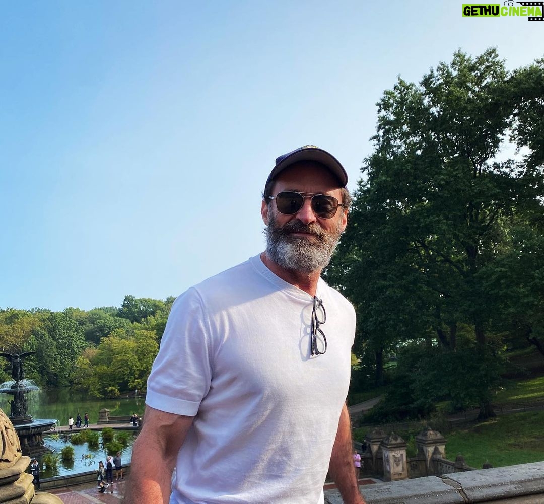 Hugh Jackman Instagram - Sunday in the park.