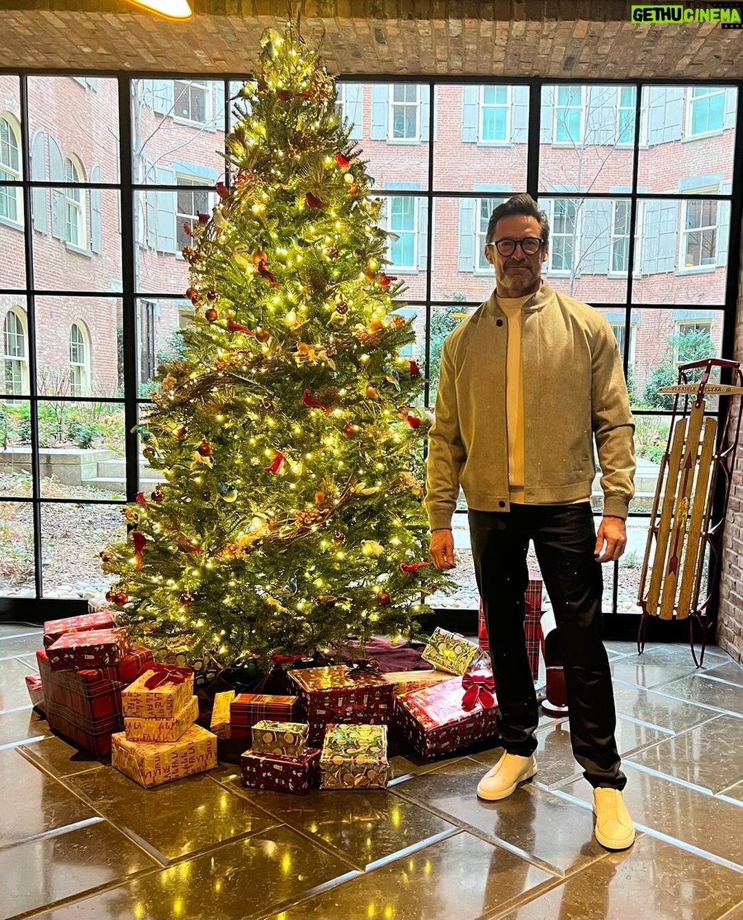 Hugh Jackman Instagram - 🎄Merry Christmas Eve!