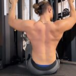 Humberto Solano Instagram - A quien le a pasado? Y lo peor es que los que te corrigen son los que NO están mamad0s #vidafitness #fitness #workout #reels #viral #trending #ejercicio #back #life #consejos #doityourself