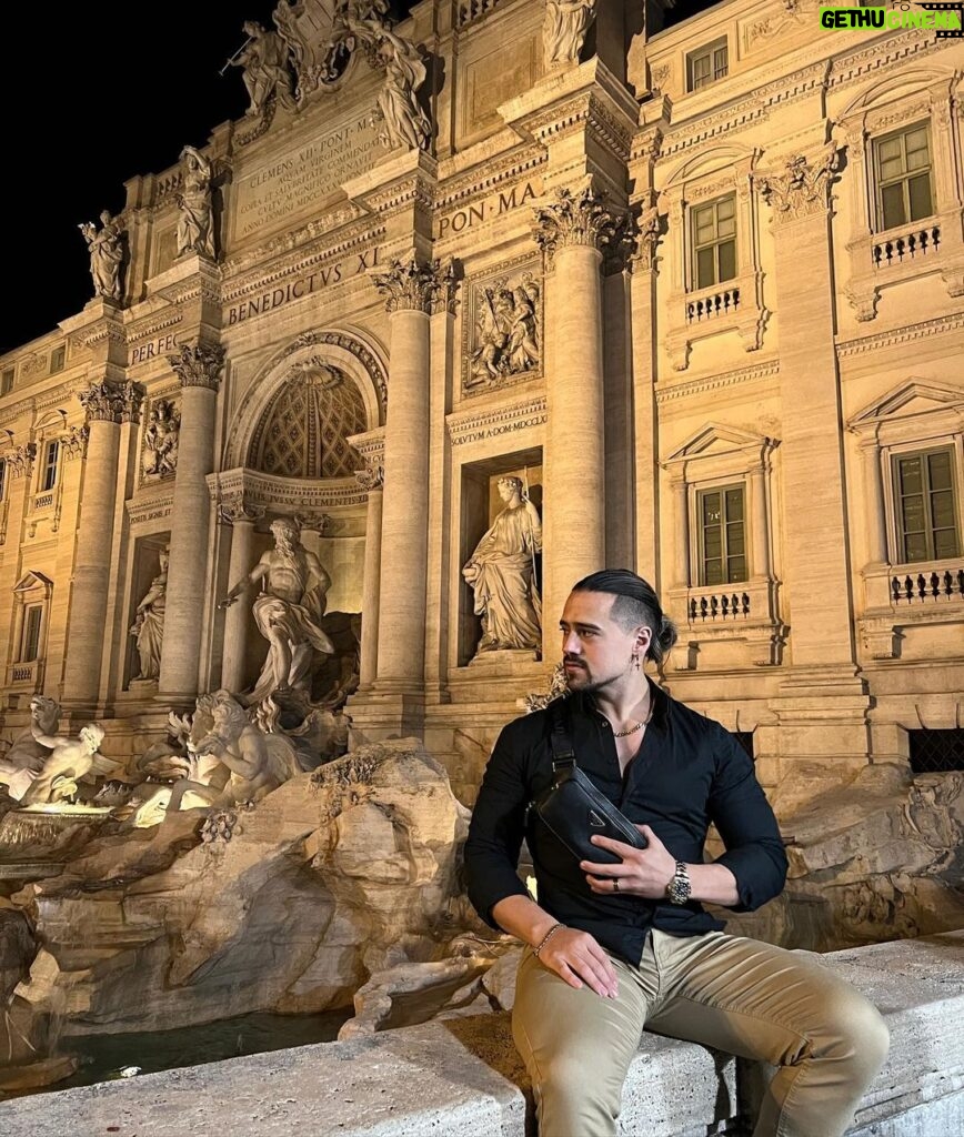 Humberto Solano Instagram - La vida siempre es BUENA para quien la sabe vivir ❤️‍🔥😉 Rome, Italy
