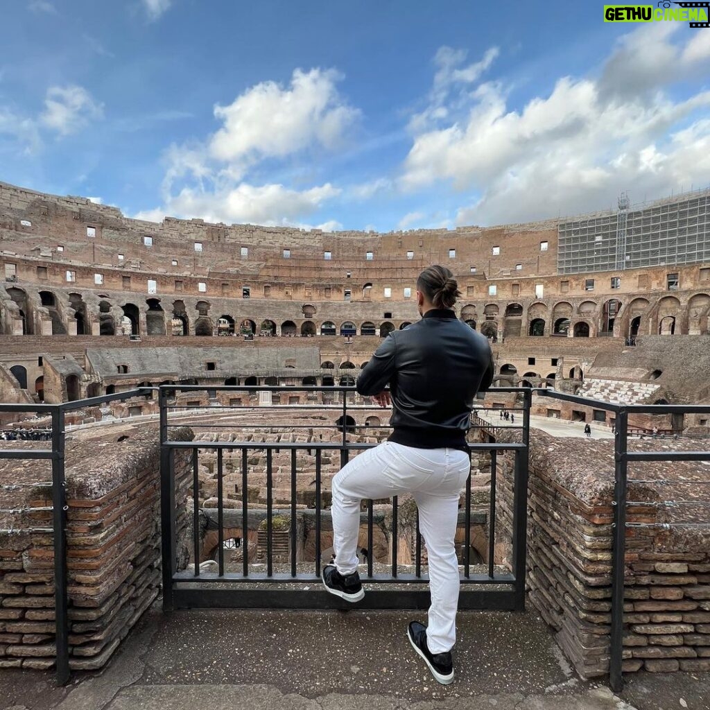 Humberto Solano Instagram - Roma 🇮🇹 Italia ❤️‍🔥 Colloseum, Rome, Italy