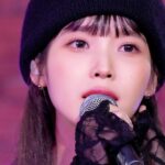 IU Instagram - 지구가 태양을 네 번-넬😈🖤 듣는 순간 당장 플리 추가 고고