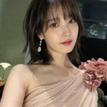IU Instagram - 이건 무조건 재밌을 것 👻👻🤍 순간,
