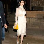 IU Instagram - #Gucci Cruise 2024 경복궁