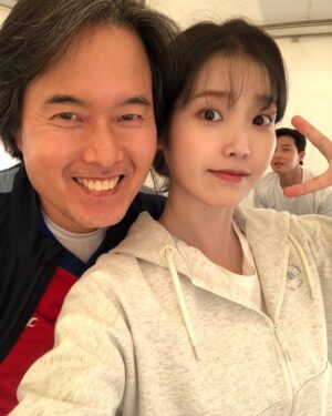 IU Instagram - 아이고 진심리스 열정리스 소민이 오는구나아
#드림 4월 26일 개봉⚽️