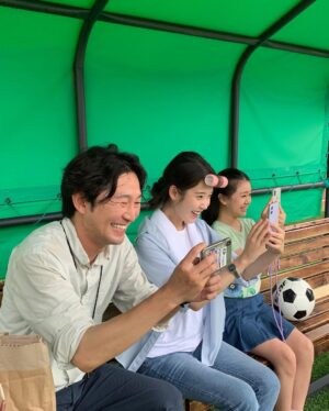 IU Instagram - 아이고 진심리스 열정리스 소민이 오는구나아
#드림 4월 26일 개봉⚽️