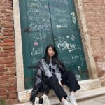 IU Instagram - 열 장 꽉꽉💞