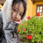 IU Instagram - 열 장 꽉꽉💞