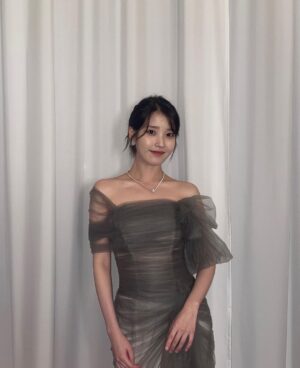 IU Instagram - cannesfilmfestival💚
#broker