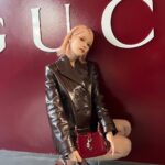 IU Instagram - 구찌 쇼는 재밌었고.. 여기는 새벽 다섯 시고..🫣 @gucci @sabatods #GucciFW24