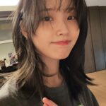 IU Instagram - 시원 🥴✂️