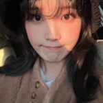 IU Instagram - 🦁🦁🦁🧡🦁