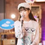 IU Instagram - 어떡하죠 팔레트 with 2am🌹🌹🌹🌹