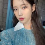 IU Instagram - 하늘색이 잘 받긴 하네~🌝 @gucci