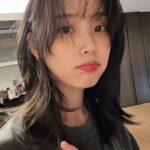 IU Instagram - 시원 🥴✂️