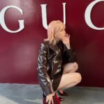 IU Instagram - 구찌 쇼는 재밌었고.. 여기는 새벽 다섯 시고..🫣 @gucci @sabatods #GucciFW24