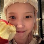 IU Instagram - 구찌 쇼는 재밌었고.. 여기는 새벽 다섯 시고..🫣 @gucci @sabatods #GucciFW24