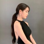 IU Instagram - 11월도 렛쓰기릿 검? 흰?