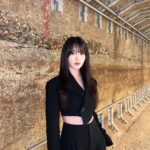 IU Instagram - 이건 무조건 재밌을 것 👻👻🤍 순간,