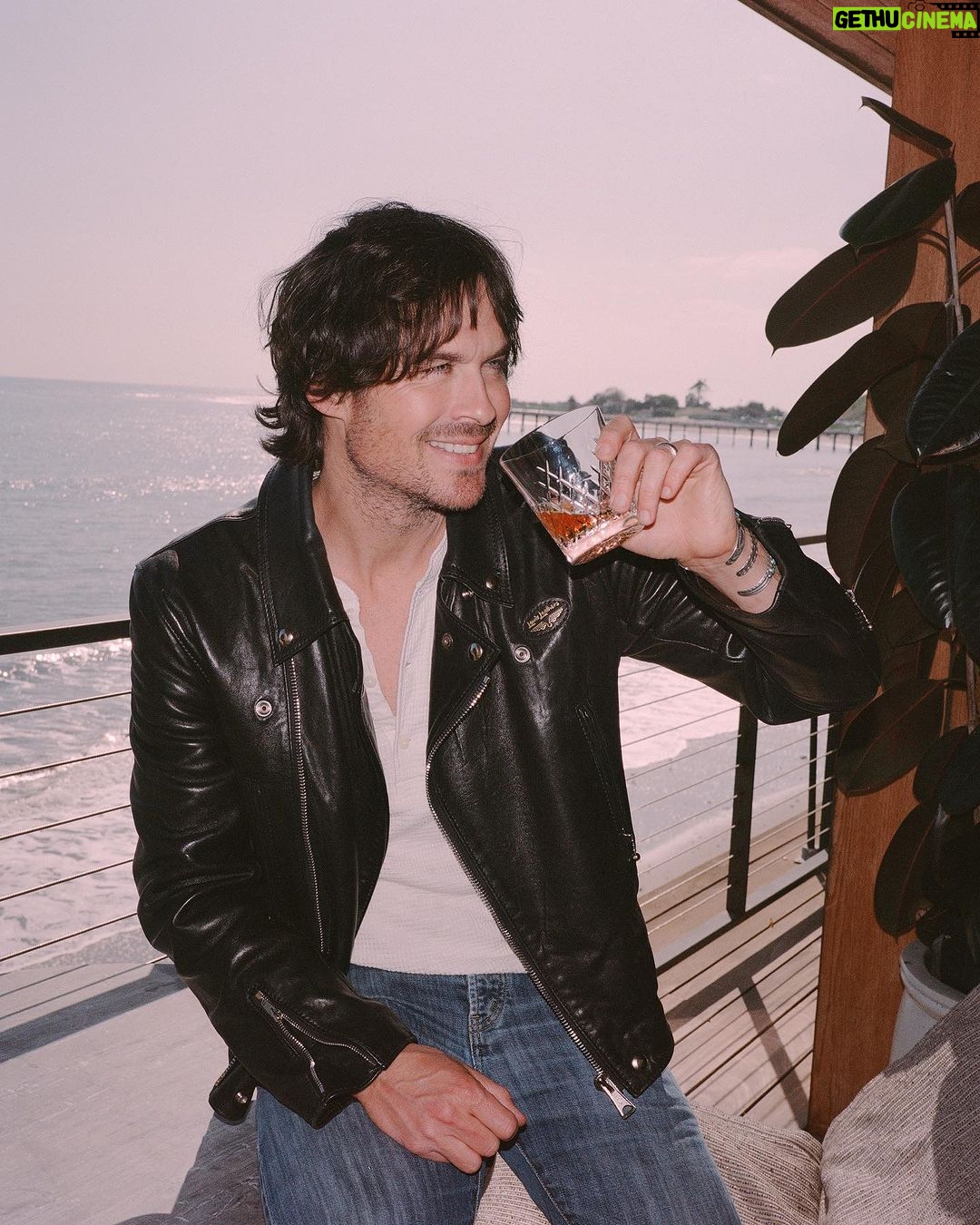 Ian Somerhalder - 1.9 Million Likes - yeahhhhhhh 2024!
Swipe to the end to see me being a Stefussy Stan