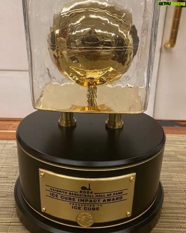 Ice Cube - 33.7K Likes - Thank you @Hoophall and everyone rooting for me and @thebig3