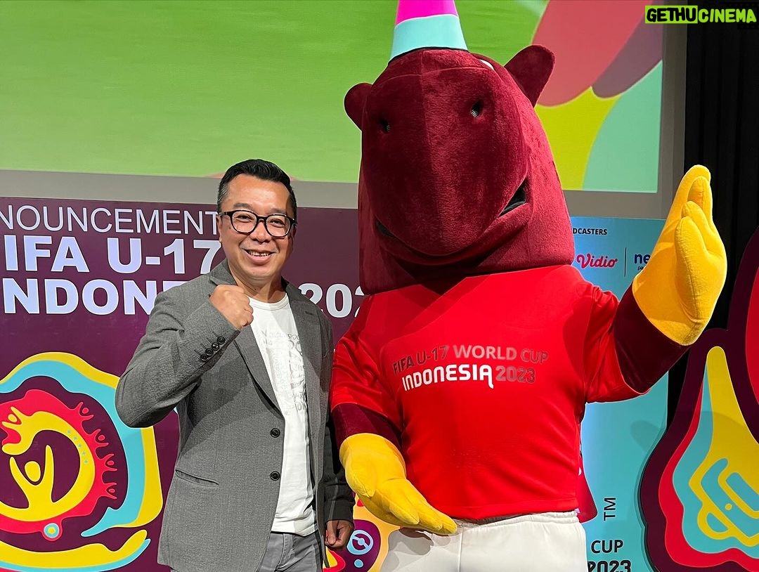 Indra Yudhistira - 328 Likes - SCM ditunjuk sebagai Official Broadcaster FIFA WC U17 2023. Tidak hanya menyiarkan 52 pertandingan, SCM melalui anak perusahaannya VIP, juga ditunjuk sebagai Host Broadcaster, tim pelaksana produksi siaran sepakbola FIFA WC U17 yang hasilnya akan disiarkan keseluruh dunia.