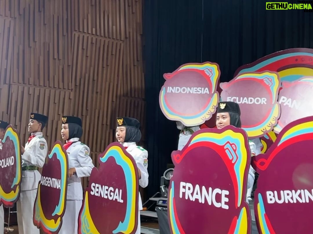 Indra Yudhistira - 328 Likes - SCM ditunjuk sebagai Official Broadcaster FIFA WC U17 2023. Tidak hanya menyiarkan 52 pertandingan, SCM melalui anak perusahaannya VIP, juga ditunjuk sebagai Host Broadcaster, tim pelaksana produksi siaran sepakbola FIFA WC U17 yang hasilnya akan disiarkan keseluruh dunia.
