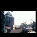 Indra Yudhistira Instagram - 20 tahun lalu, saya syuting film Biarkan Bintang Menari di kampus Universitas Indonesia. Saat itu saya bermimpi betapa bangganya saya jika kelak anak saya bisa kuliah di tempat ini. Mimpi 20 tahun lalu terwujud, @nadindarindra diterima di Fakultas Ekonomi dan Bisnis UI dan akan menjalani kuliahnya awal Agustus 2023. Selamat yah Nadinda.