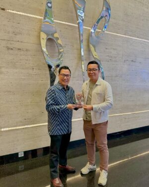 Indra Yudhistira Instagram - Terima kasih atas 10 tahun yang indah dan luar biasa bersama Puteri Indonesia. 2024 saya undur diri. 

Terima kasih utk Bu @putri_k_wardani209 , pak @angkasamega, bu @anjani_kusuma  atas kepercayaannya selama ini. Semoga Puteri Indonesia semakin sukses.