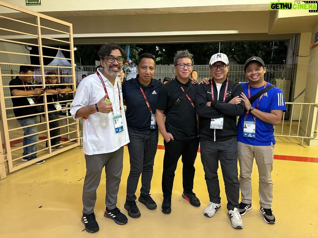 Indra Yudhistira - 184 Likes - Terima kasih tak terhingga untuk kerja keras semua tim yang terlibat. FIFA, Emtek, LOC, HBS & KKB. Tim yang luar biasa. Indonesia bisa.
#fifawcu17indonesia #hostbroadcaster #emtek