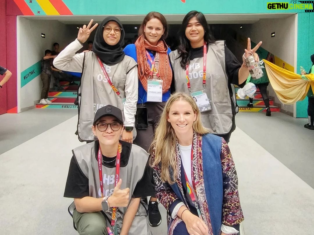 Indra Yudhistira Instagram - Host Broadcaster, Fifa World Cup U17, Jakarta. Terimakasih World Cup, Terimakasih Jakarta 🤍 . . #hostbroadcaster #fifaworldcup2023 #worldcupu17 #campersiep #jakartainternationalstadium