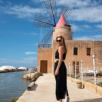 Inna Puhajkova Instagram - Posílám pozdrav ze slunné Sicílie 😎🌞 #sicily #italy #salinas #vacationmode Sicilia, Italy
