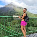 Inna Puhajkova Instagram - Chvíli to trvalo, než jsem se vyškrábala až nahoru, místama už jsem to dokonce vzdávala, ale ten výhled za to stál ⛰🙌 Kdo nemá rád výšky, tak mě jistojistě pochopí 🙈 #arenal #volcano #viewpoint #costarica #puravida Arenal Volcano