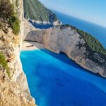 Inna Puhajkova Instagram - Navagio Shipwreck 📍 Zvrchu to byla úplně jiná podívaná 🤩 Na vyhlídku sice také proudily davy turistů, ale kupodivu si každy našel to své místečko a nikdo nikomu nevadil a nepřekážel. Neuvěřitelně fotogenické místo 🙌💙🇬🇷 #greece #zakynthos #navagio #shipwreck #beautifulview Shipwreck View