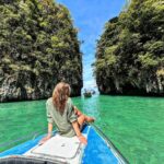 Inna Puhajkova Instagram - Hong Island byl pro mě #mustsee 🇹🇭 Kdysi jsem si tohle místo uložila v Google Maps a až tady zjistila, že jsem tak blízko, takže nebylo o čem přemýšlet. . Nejsem fanoušek organizovaných výletů..všude mraky turistů a omezený čas na jednotlivých místech mi prostě vadí, ale udělala jsem pro jednou výjimku a stálo to za to 🙌 #hongisland #travel #love #thailand #beautiful #beautifuldestinations #travellover #traveltheworld #livelife #livelovelaugh
