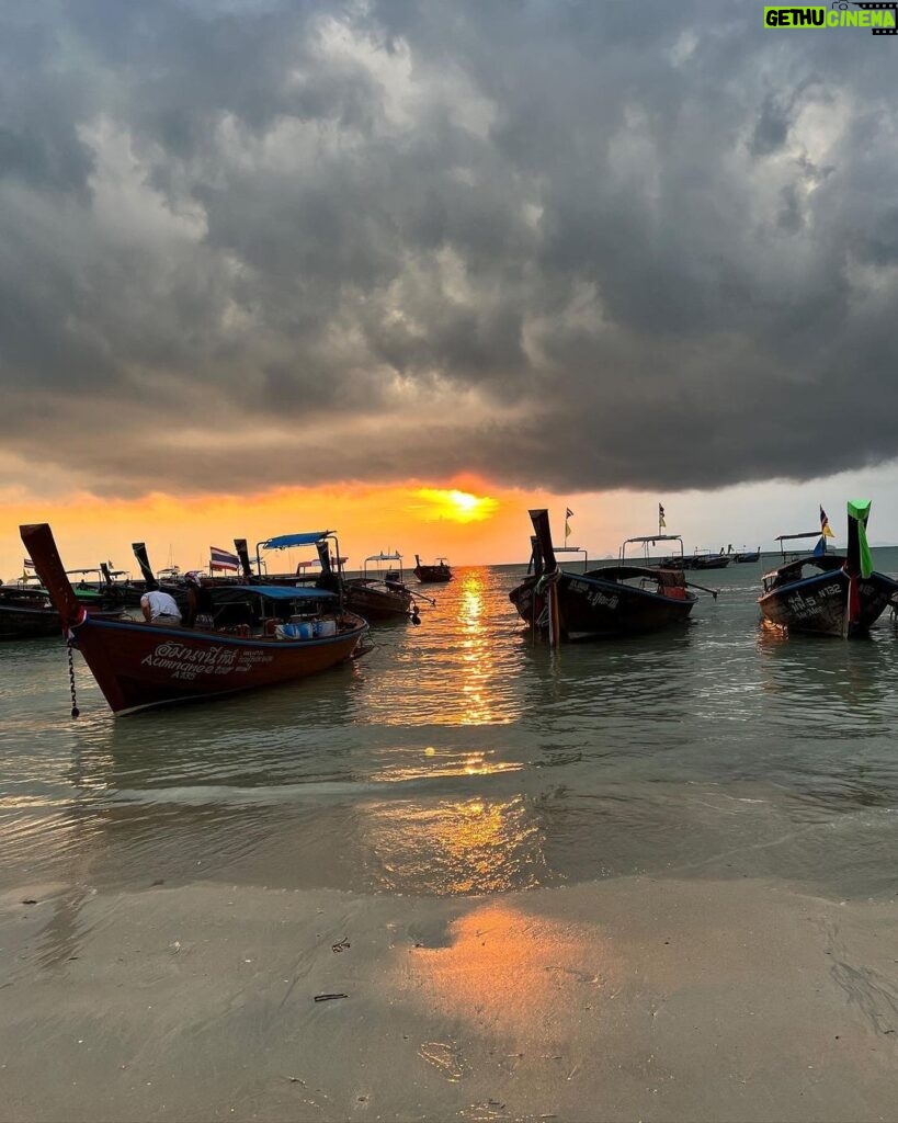 Inna Puhajkova Instagram - #spoko ☀️🐳 Railay Beach, Krabi, Thailand