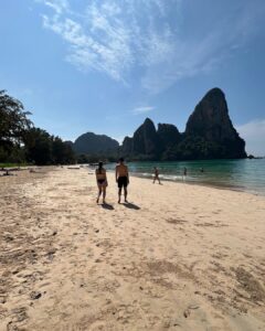 Inna Puhajkova Instagram - #spoko ☀️🐳 Railay Beach, Krabi, Thailand