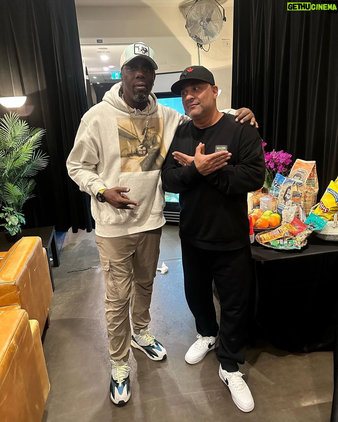 Inspectah Deck Instagram - What if I told you @russellpeters ainโt nothin ta f*ck with ๐๐พ Weโre both looking at the wrong cam Blame it on #toronto ๐ฅ๐ฅ๐ฅ