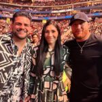 Irene Aldana Instagram - Qué tal estos chambelanes ? 💥🔥👊🏼 @kgastelum @justin_gaethje #ufc #ufc288 #mma #respect #mexico #usa #fighter #mixedmartialarts