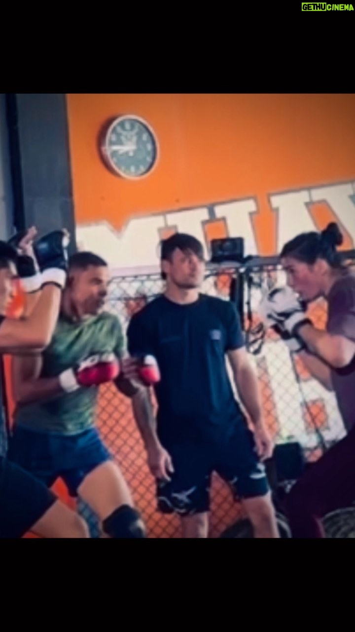 Irene Aldana Instagram - Estuvo buena la visita al infierno ayer 🔥🥵👹 Entrenamiento con @diegolopesmma @hoodleermtz y @omarlaureanomarquez #gym #ufc #mma #training #wrestling #bjj #jiujitsu #team #teammates #hell #lobomma #mexico #hechoenmexico #brazilianwarriors #may20 #reel #ireneadana #teamirene Lobo Gym Mma