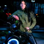 Irene Aldana Instagram – Como algunos meditan -> 🧘🏻‍♀️✨
Como yo medito -> 🏍️💨 

🪖: @ruroc 
🧥: @csitactical @5.11tacticalmx 
📷 : @allthejourney 

#notorcycle #motocicleta #mma #mmlife #meditation #ride #moto #helmet #ruroc #511 #tactical #mexico #ufc #foto #husqvarna #svartpilen #svartpilen701 #mixedmartialarts #fighter #irenealdana #teamirene
