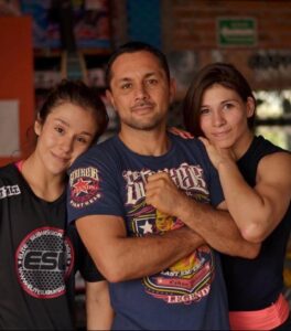Irene Aldana Instagram - Más que orgullosa y feliz de este GRAN logro !! @alexa_grasso Siempre has sido como otra hermanita para mi y recorrer este camino hombro con hombro ha sido padrísimo ! .. esto apenas comienza ! 🔥🇲🇽🏆 Y claro.. estos logros simplemente serian imposibles sin nuestro coach @franciscograssolobo … gracias por siempre creer en nosotras y empujarnos a seguir creciendo sin importar qué… 1 🏆.. ✅ 2 🏆.. Viva México ! 🇲🇽🔥 #hechoenmexico #mexico #ufc #ufcchamp #champ #andnew #alexagrasso #team #coach #teammate #lobomma #franciscograsso Lobo Gym Mma