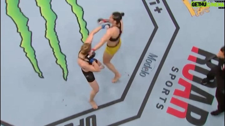Irene Aldana - 11.8K Likes - Así se escucha un golpe limpio! Y en este camp lo hemos escuchado y sentido como nunca. 😵🫡👊🏼🇲🇽 #proudcoach #andnew #lefthook #ko #ufc289 #boxeomexicano