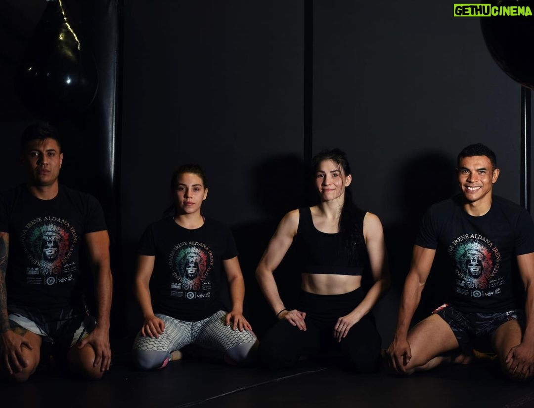 Irene Aldana Instagram - ❤️🔥🐆🇲🇽 Mis compañeros ya tienen la camiseta bien puesta… y estamos en cuenta Regresiva para lanzarlas a la venta ! Ya casi !!! #teamirene #qonan #sportswear #irenealdana #lobomma #gym #mexico #hechoenmexico #ufc #ufc289 #andnew #mma #qonanxirene #somosmargut #mixedmartialarts #mexicanjaguar #🐆 Lobo Gym Mma