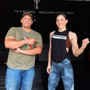 Irene Aldana Instagram - This is my church.. This is where I heal my hurts. 👹🔥

Entrenamiento físico con @fer_quirozd @fq_fitnessandquality 

🎽 : @venumstoremx 

#somosmargut #lobomma #coach #workout #funcitonaltraining #unstoppable #fitness #mma #gym #ufc #ufc289 #mexico #teamirene #venum