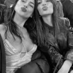 Irina Shayk Instagram – 🏀 nite with Emzie @emrata 👯♀️