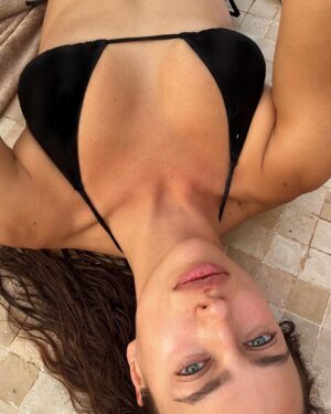 Irina Shayk Instagram - Red city ❤️