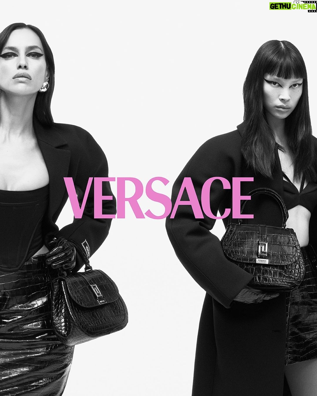 Irina Shayk Instagram - ALWAYS LOVE TO BE @versace girl. FW23 campaign by @mertalas🖤 and @macpiggott 🖤 Thank you @donatella_versace 👑 @kjeldgaard1 @piergiorgio