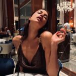 Irina Shayk Instagram - Smoking my grissini off…
